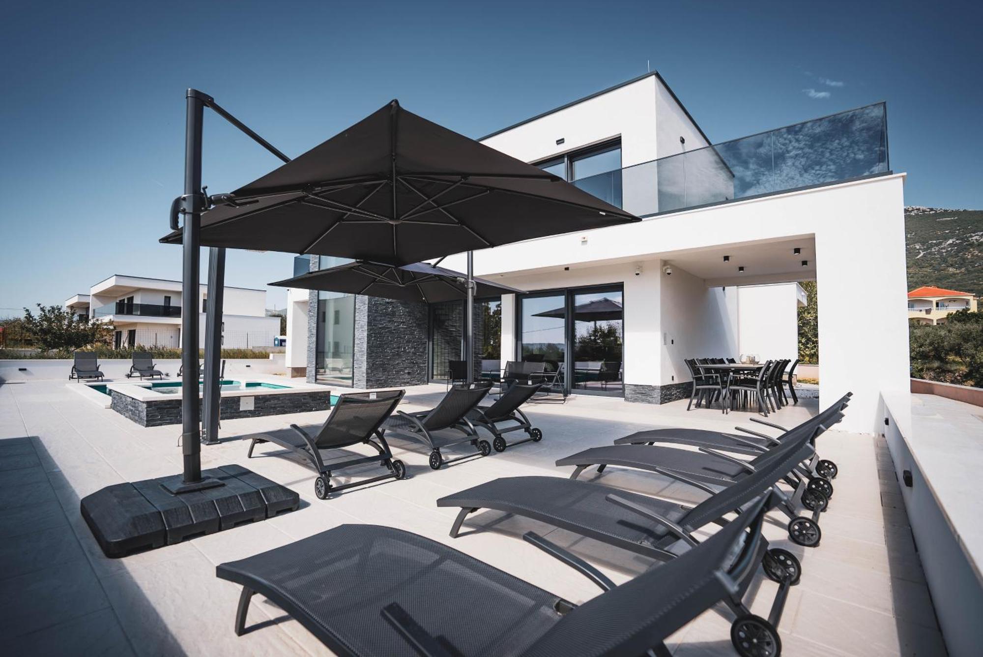 Villa Just Be Happy By Trawelltopia Kastela Exterior photo