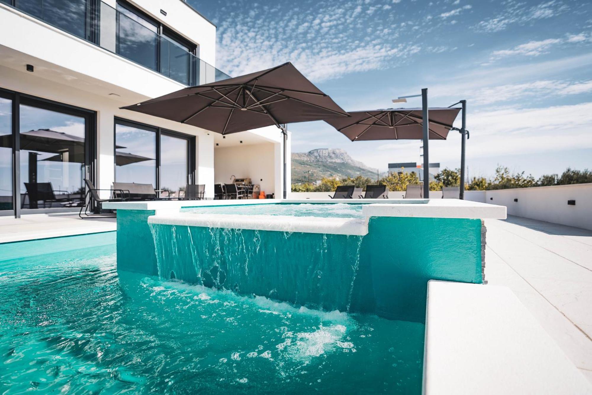 Villa Just Be Happy By Trawelltopia Kastela Exterior photo