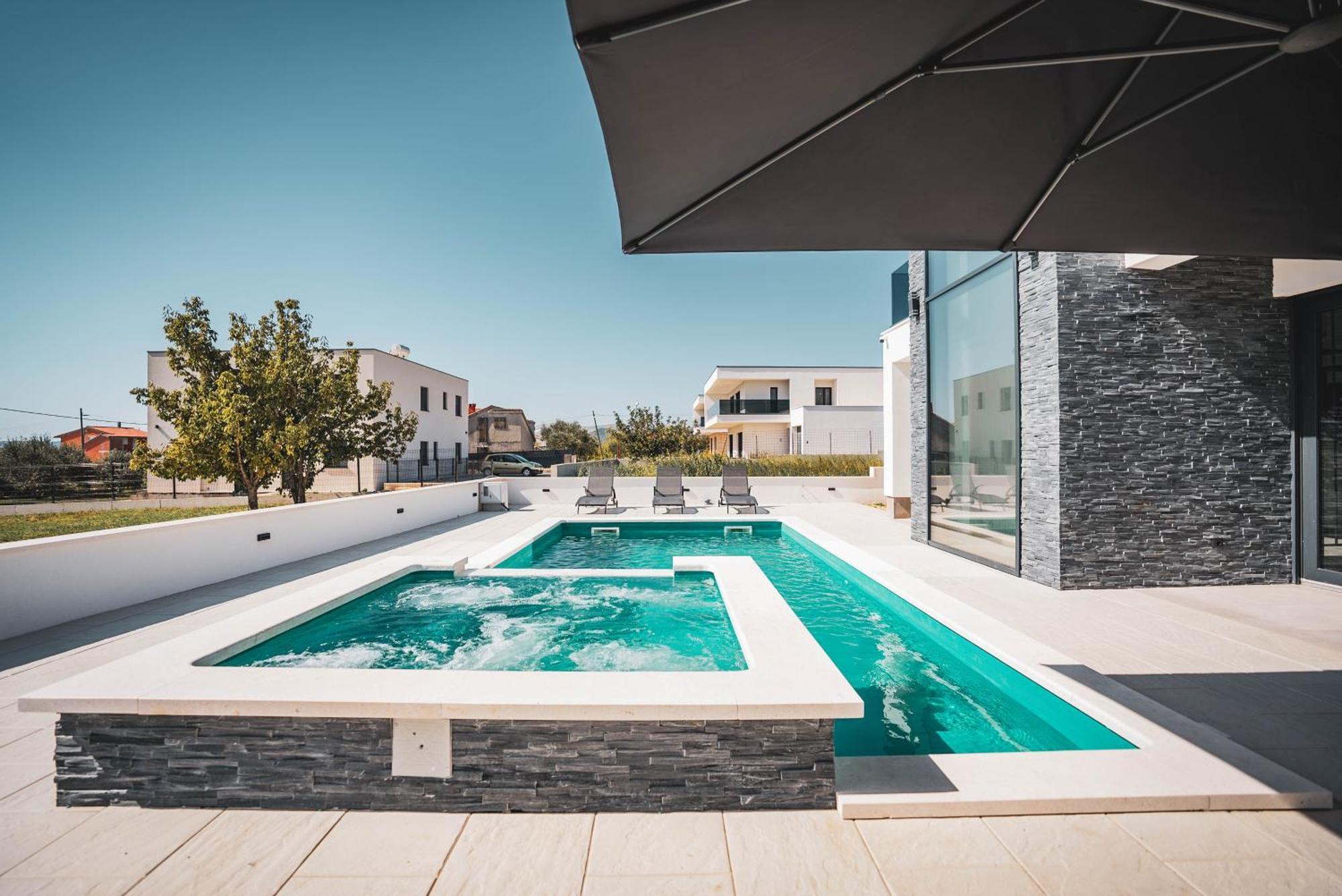 Villa Just Be Happy By Trawelltopia Kastela Exterior photo