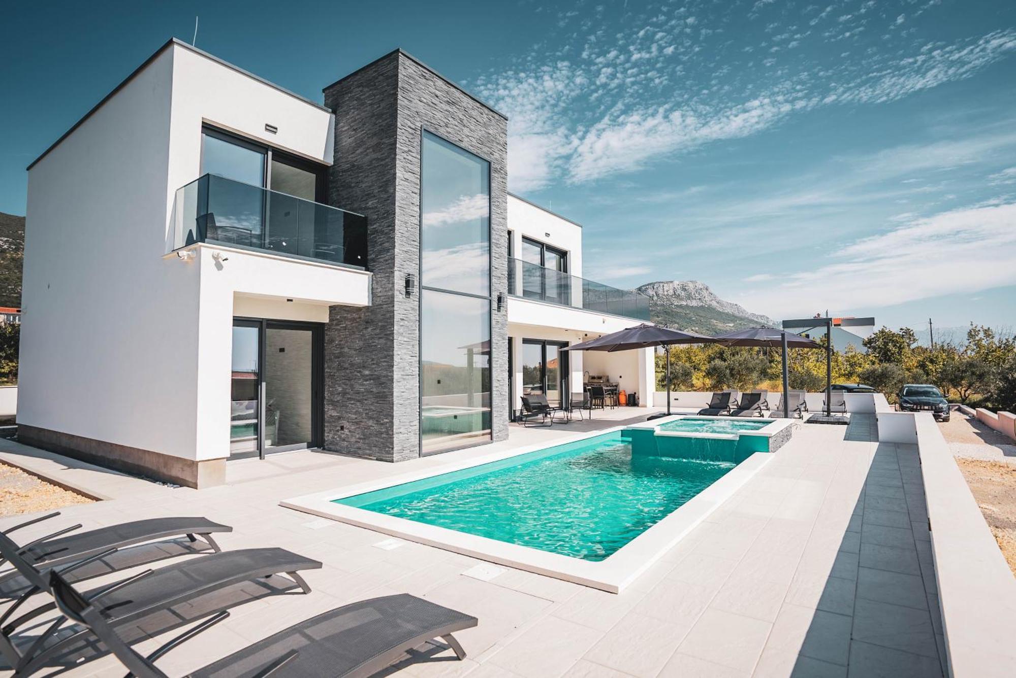 Villa Just Be Happy By Trawelltopia Kastela Exterior photo
