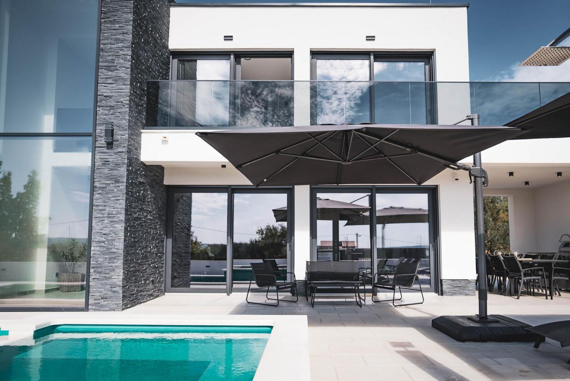 Villa Just Be Happy By Trawelltopia Kastela Exterior photo