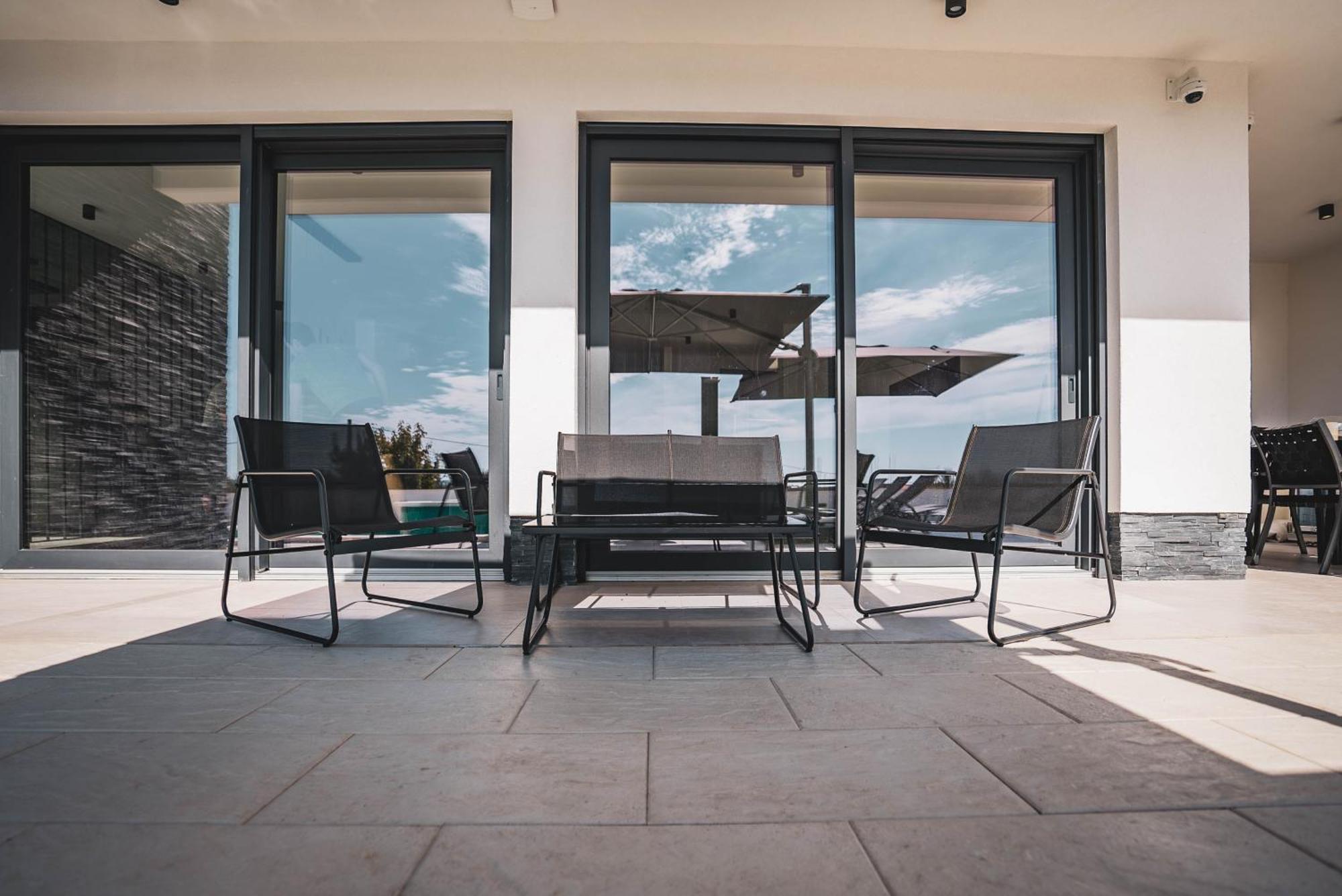 Villa Just Be Happy By Trawelltopia Kastela Exterior photo