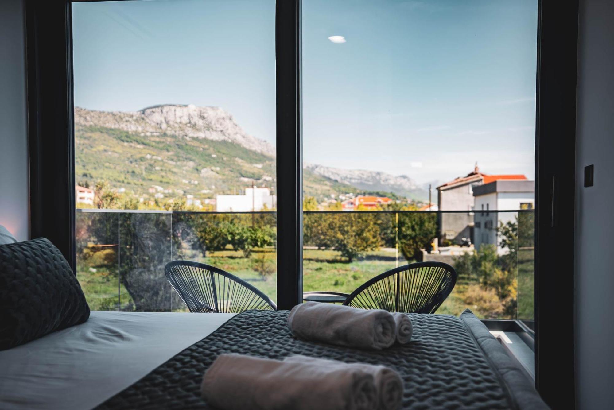 Villa Just Be Happy By Trawelltopia Kastela Exterior photo